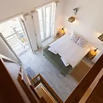 Mood - Loft With Mezzanine