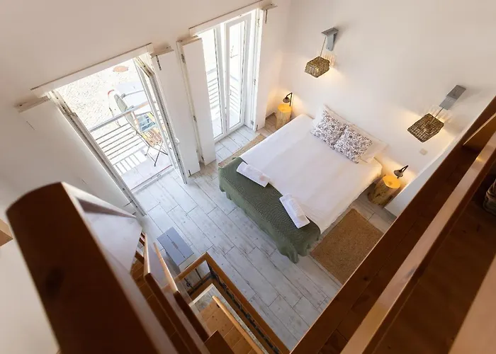 Mood - Loft With Mezzanine